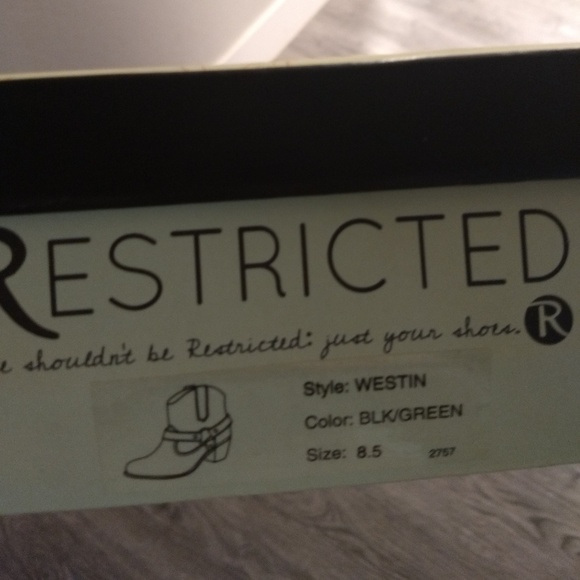 Floral Western Bootie - Picture 5 of 9